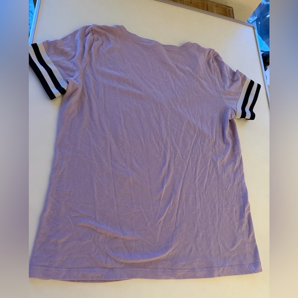 PINK Victoria's Secret Lavender Tee - Picture 4 of 6